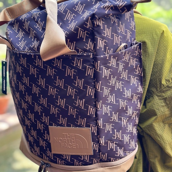 NORTH FACE WOVENSTRAP UTILITY TNF MONOGRAM BACKPACK main image 9